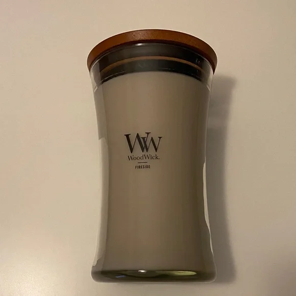 Woodwick Large Hourglass Candle Fireside - Picture 1 of 3
